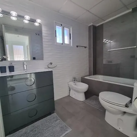 4 Bedroom Private Pool Punta Prima Villa